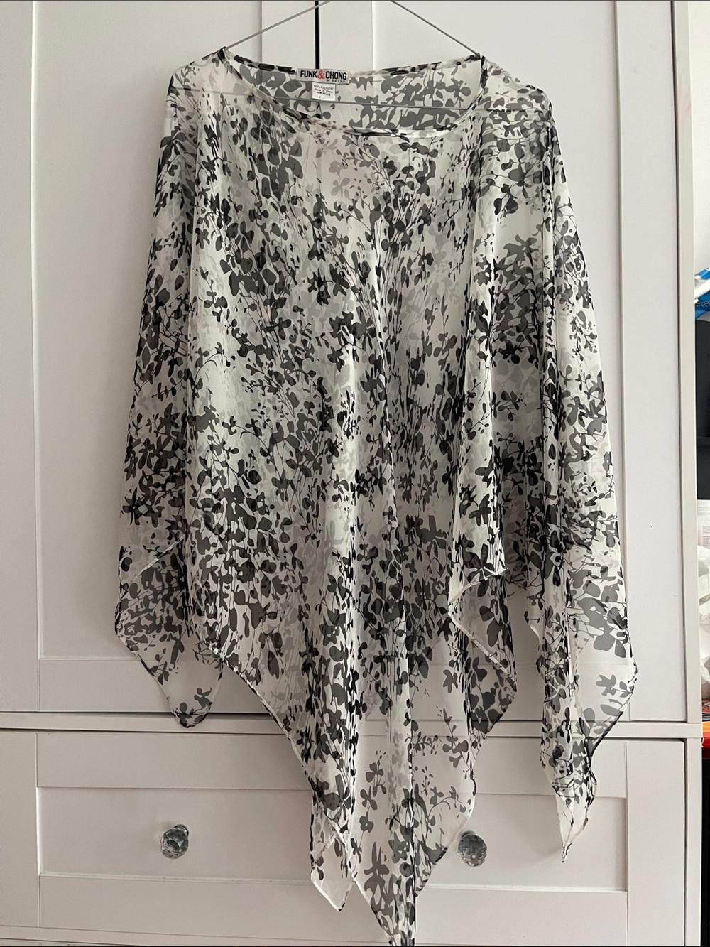 Funky Chunky Sheer Floral Poncho - Black & White